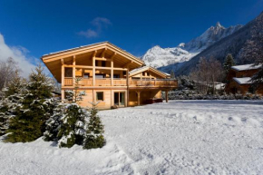 Chalet Isabelle Mountain lodge 5 star 5 bedroom en suite sauna jacuzzi